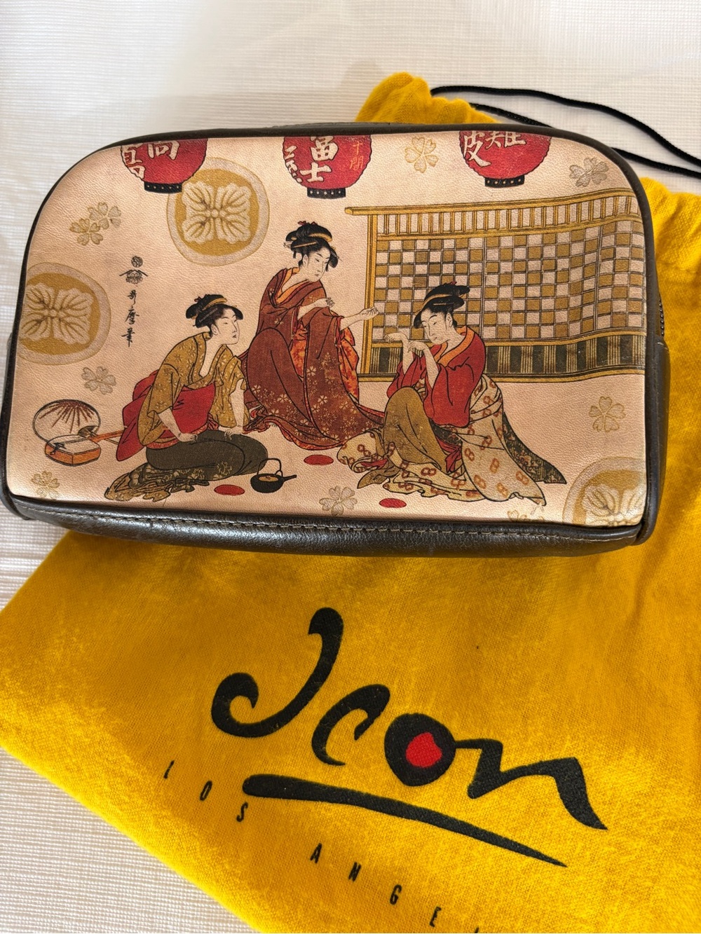 Icon Los Angeles Vintage Leather Cosmetic Pouch Case Japanese Geisha Ukiyo-e Art